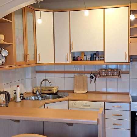 Golden Delight Central Apartment سكوبجي المظهر الخارجي الصورة