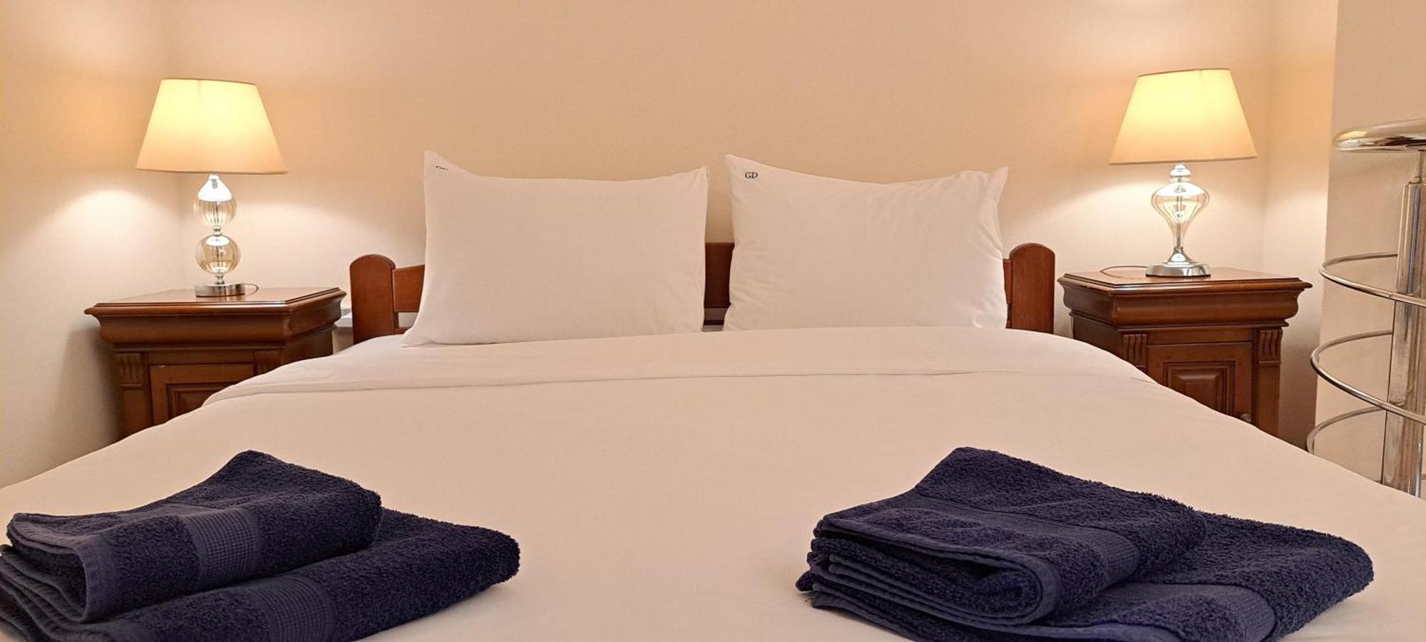 Golden Delight Central Apartment سكوبجي المظهر الخارجي الصورة