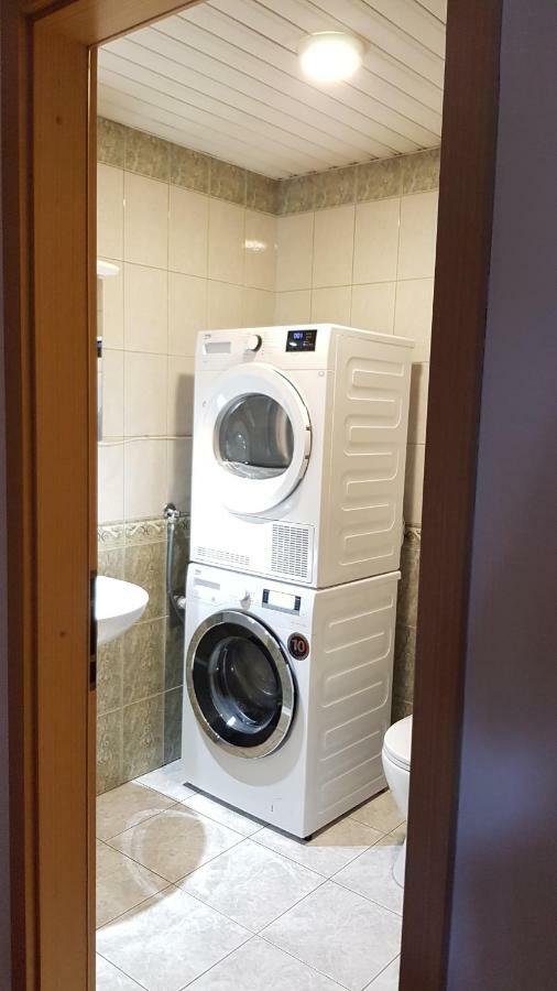 Golden Delight Central Apartment سكوبجي المظهر الخارجي الصورة